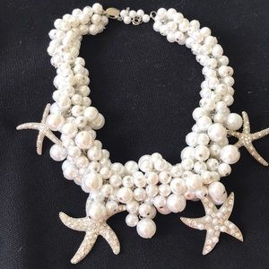 Pearl necklace with rhinestone starfish